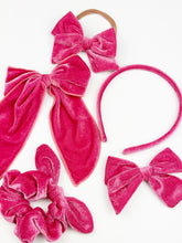 Load image into Gallery viewer, Maeve | Rose Velvet | Party Bow | Left Clip
