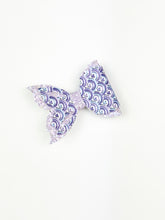Load image into Gallery viewer, Purple Mermaid Tail Clip
