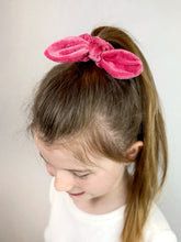 Load image into Gallery viewer, Scrunchie | Rose Velvet
