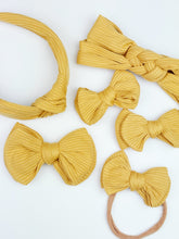 Load image into Gallery viewer, Pigtail Set | Sunflower
